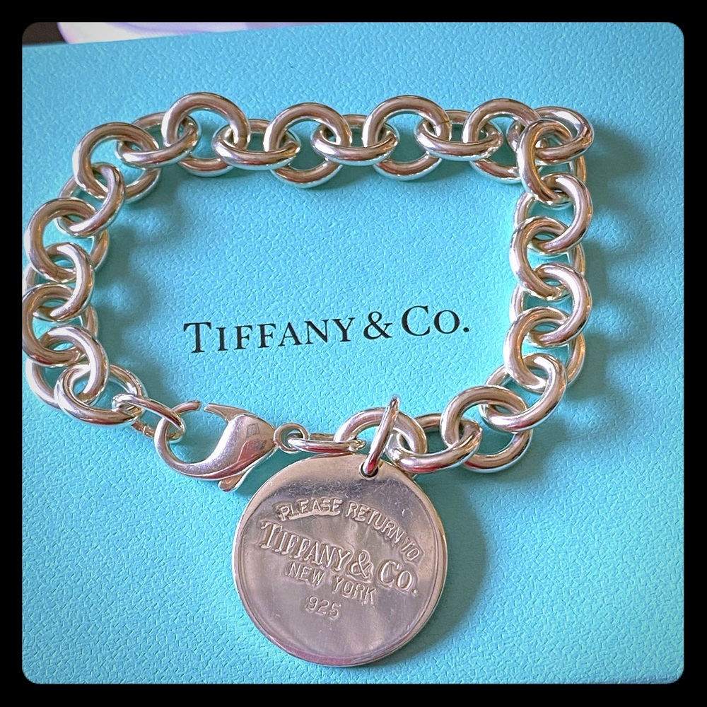 Authentic Return to Tiffany Round Tag Bracelet.